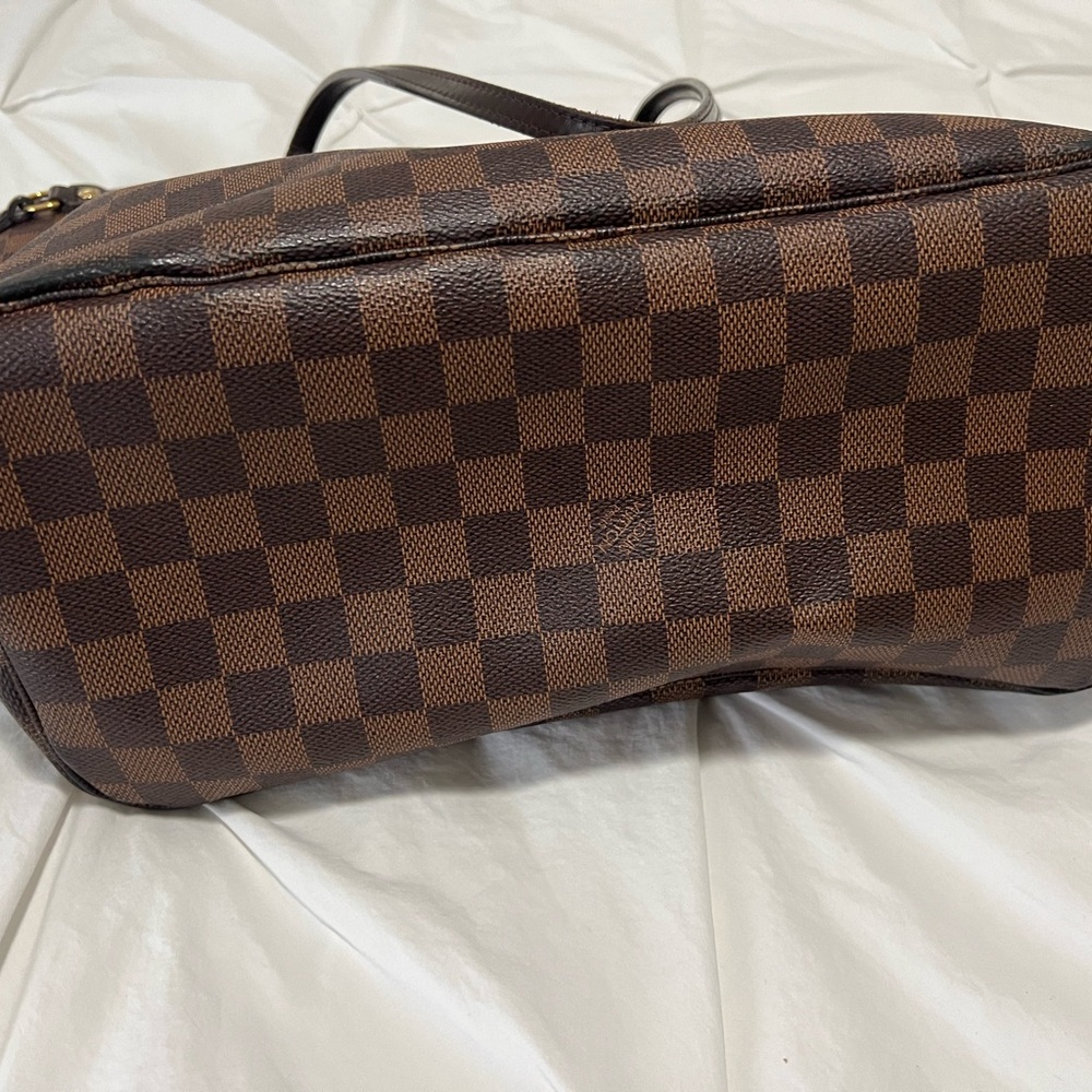 Louis Vuitton Neverfull MM - Picture 7 of 11